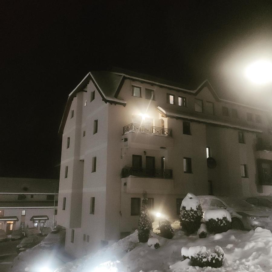 Apartman D16 Milmari 카파오닉 외부 사진